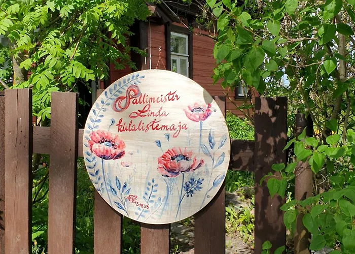 Sallimeister Linda Kuelalistemaja. *