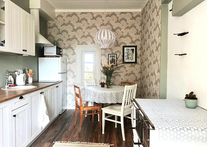 Villa Sallimeister Linda Kuelalistemaja. Haapsalu