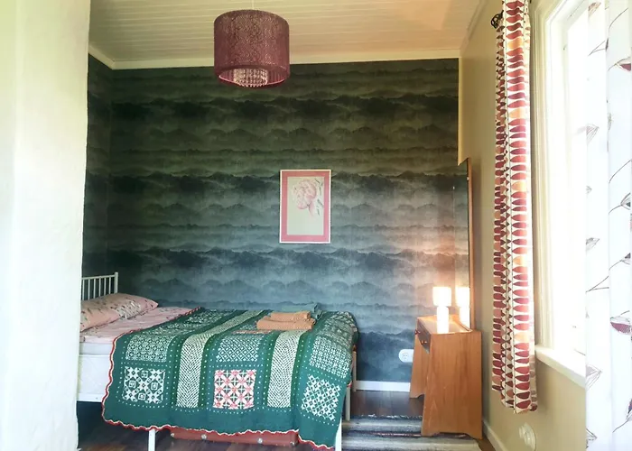 Sallimeister Linda Kuelalistemaja. Haapsalu